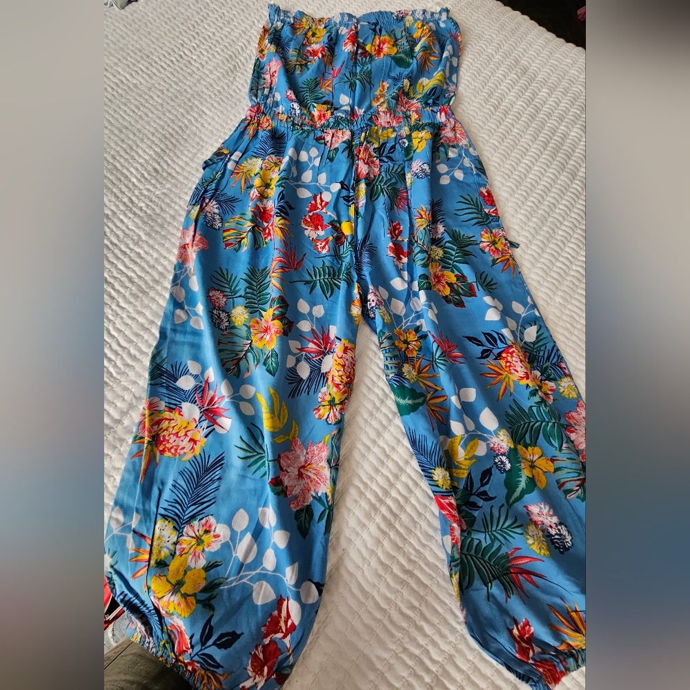 Jumpsuit shoulders off, waist with elastic size Large